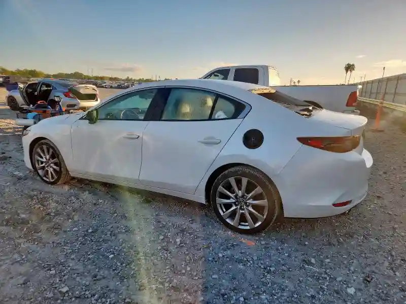 JM1BPABL0M1330707 2021 MAZDA 3-1