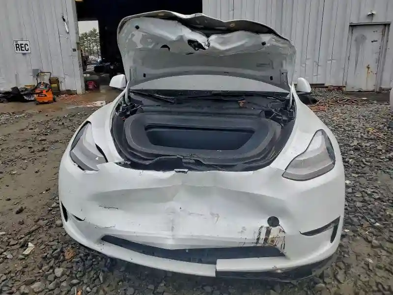 7SAYGDEE4SA355042 2025 TESLA MODEL Y-4