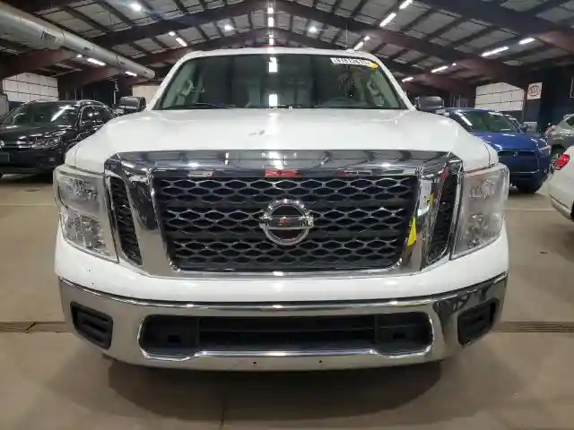 1N6AA1EK5HN555894 2017 NISSAN TITAN-4