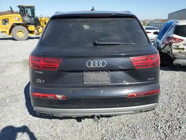 WA1LHAF71JD031696 2018 AUDI Q7-5