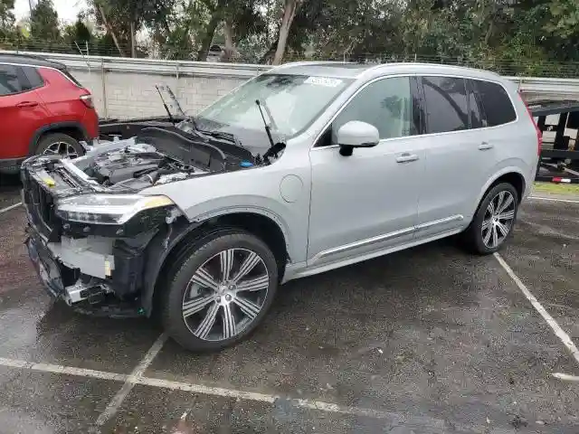 YV4H60PF9S1335490 2025 VOLVO XC90 ULTRA-0