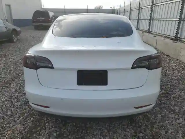5YJ3E1EA6MF939473 2021 TESLA MODEL 3-5