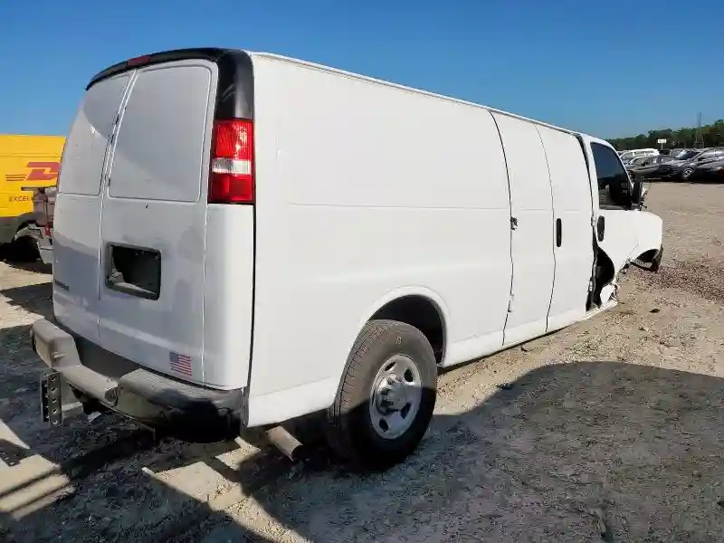1GCZGHF70R1225905 2024 CHEVROLET EXPRESS-2