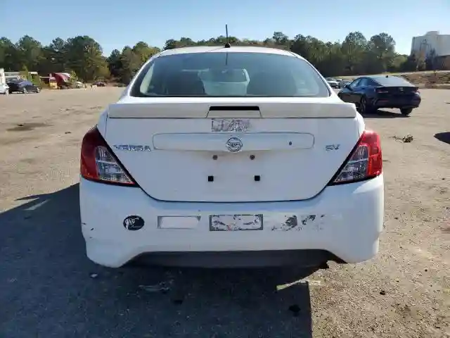 3N1CN7AP8JL841803 2018 NISSAN VERSA-5