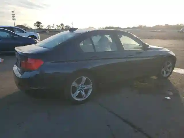 WBA3B5G51DNS00588 2013 BMW 3 SERIES-2