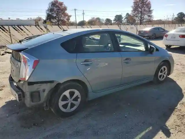 JTDKN3DU6D5573115 2013 TOYOTA PRIUS-2