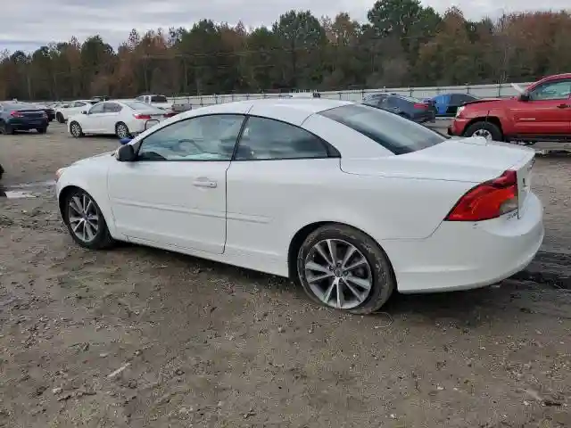 YV1672MCXBJ118635 2011 VOLVO C70-1