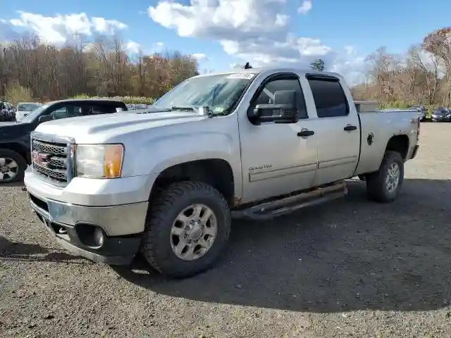 1GT120C88BF240980 2011 GMC SIERRA-0