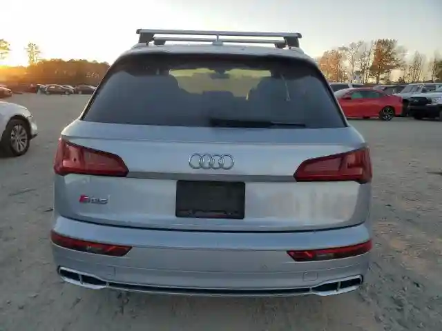 WA1B4AFY6K2001008 2019 AUDI SQ5-5