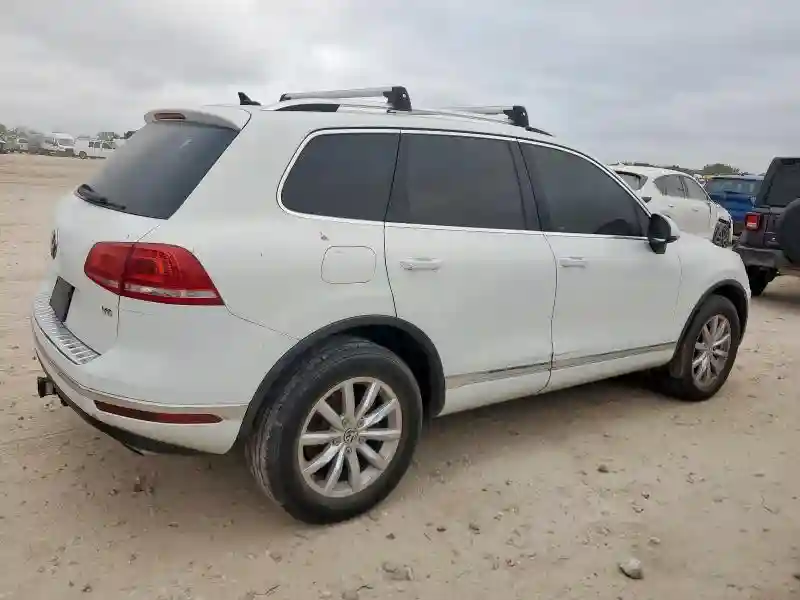 WVGEF9BP9GD000516 2016 VOLKSWAGEN TOUAREG-2