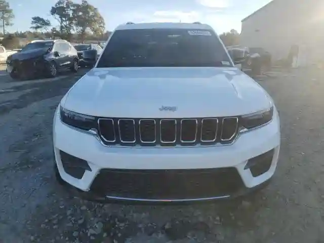 1C4RJGAG5SC288978 2025 JEEP GRAND CHEROKEE-4