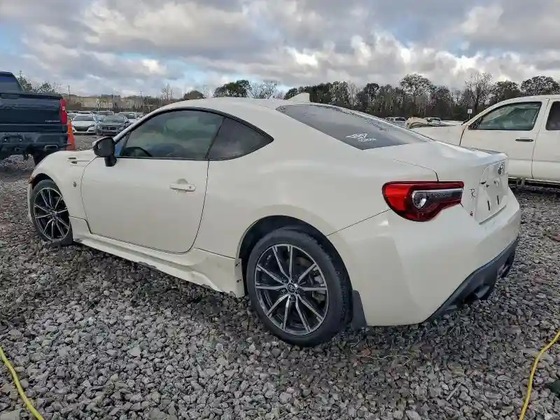 JF1ZNAA15H8706910 2017 TOYOTA 86-1