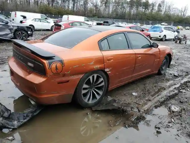 2B3CL3CG8BH534748 2011 DODGE CHARGER-2