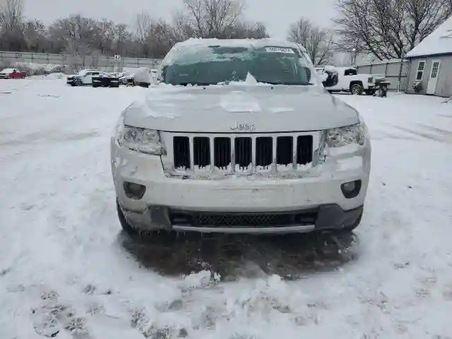 1J4RR4GG9BC723378 2011 JEEP GRAND CHEROKEE-4