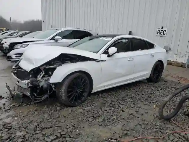 WAUCNCF51JA074460 2018 AUDI A5-0