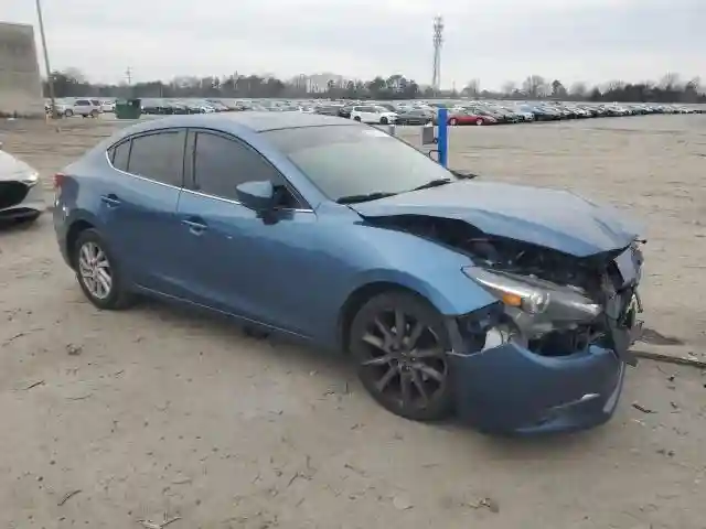 3MZBN1W30JM181128 2018 MAZDA 3-3