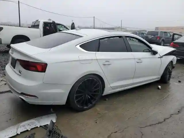 WAUCNCF51JA074460 2018 AUDI A5-2