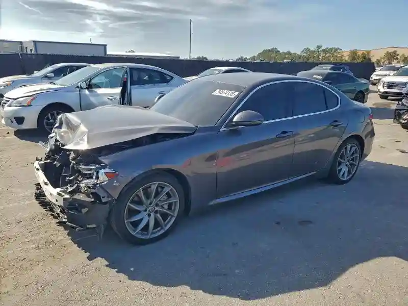 ZARFAMANXK7599319 2019 ALFA ROMEO GIULIA-0