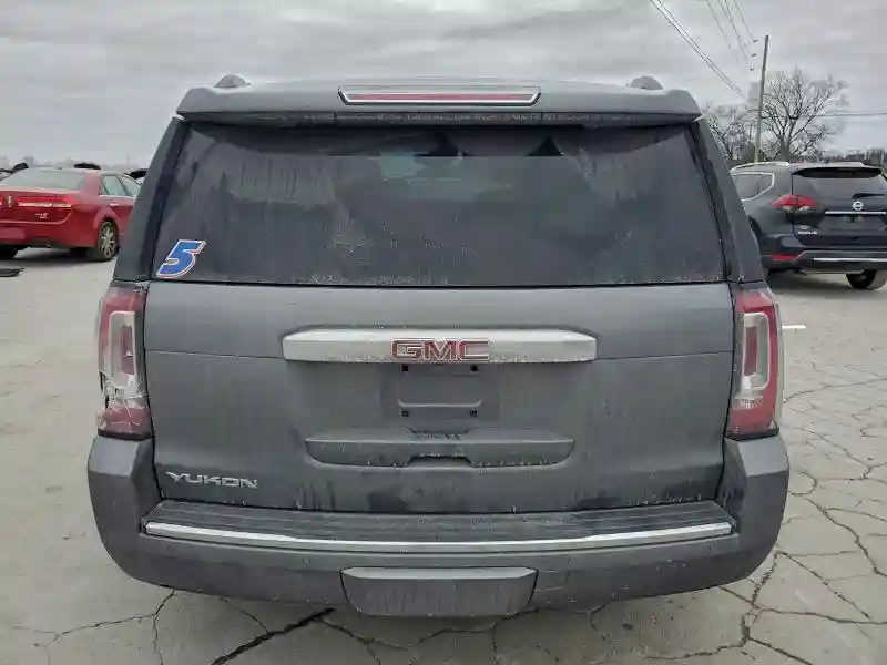 1GKS2CKJ3JR268259 2018 GMC YUKON-5