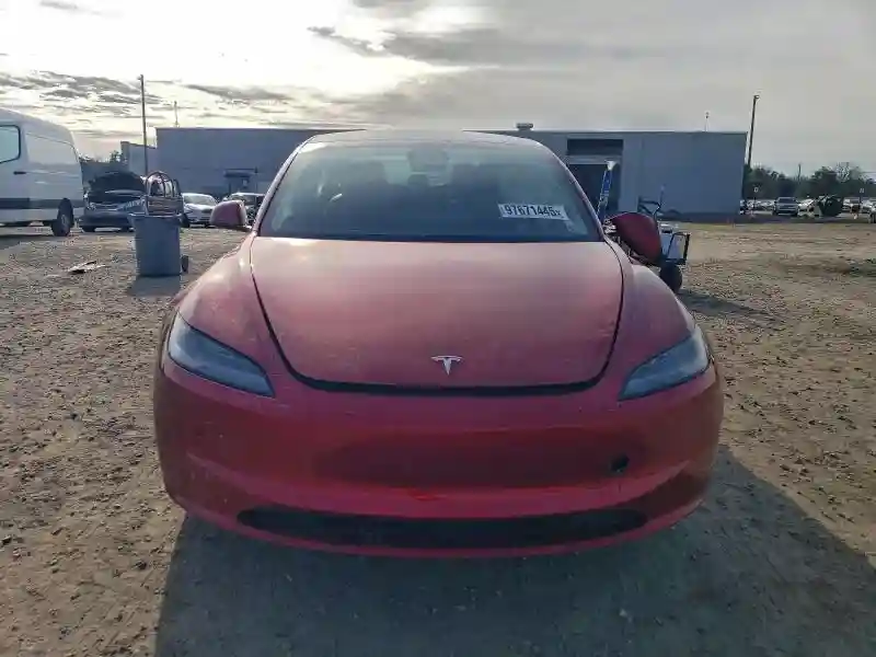 5YJ3E1EA5SF900581 2025 TESLA MODEL 3-4