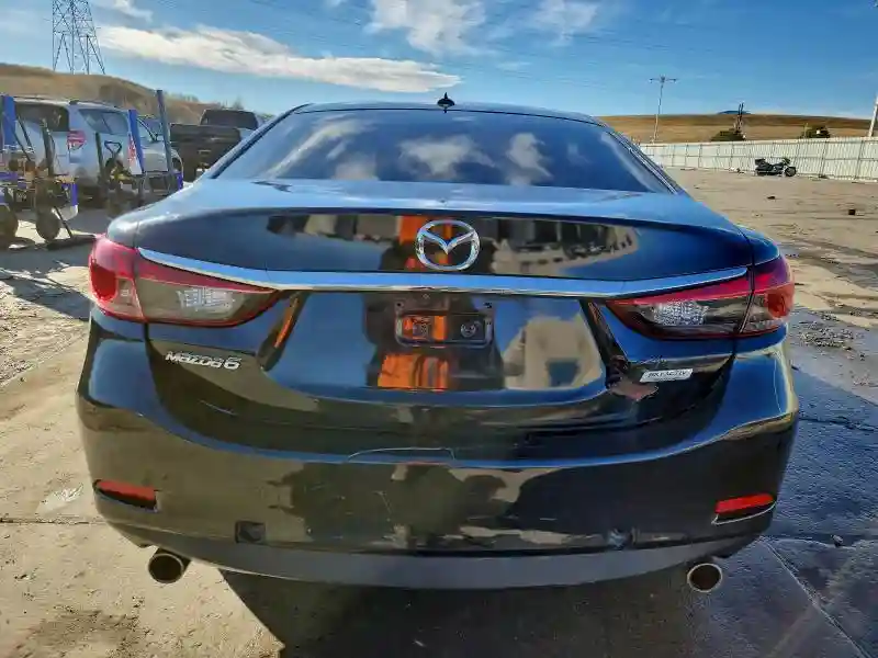 JM1GL1V55H1118891 2017 MAZDA 6-5