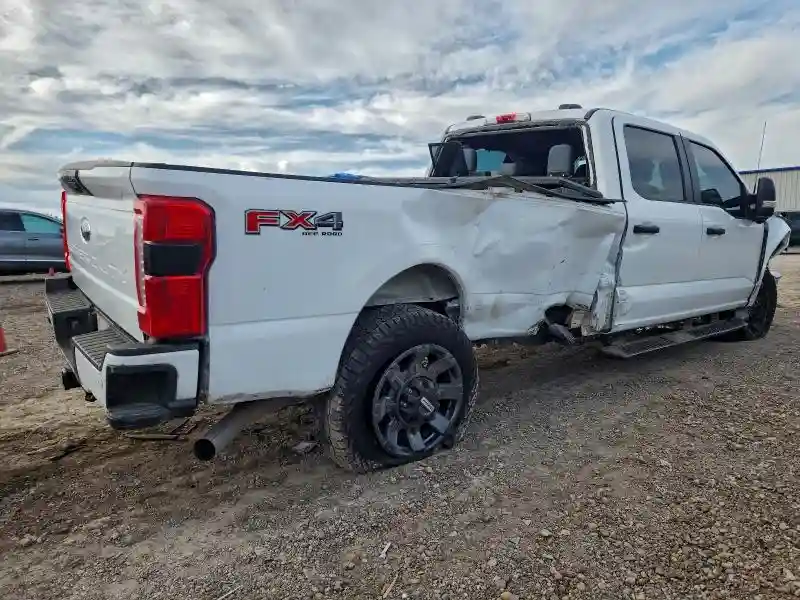 1FT8W2BA1PEC99272 2023 FORD F250-2