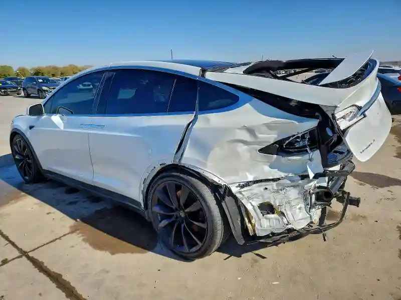 5YJXCAE2XJF132644 2018 TESLA MODEL X-1