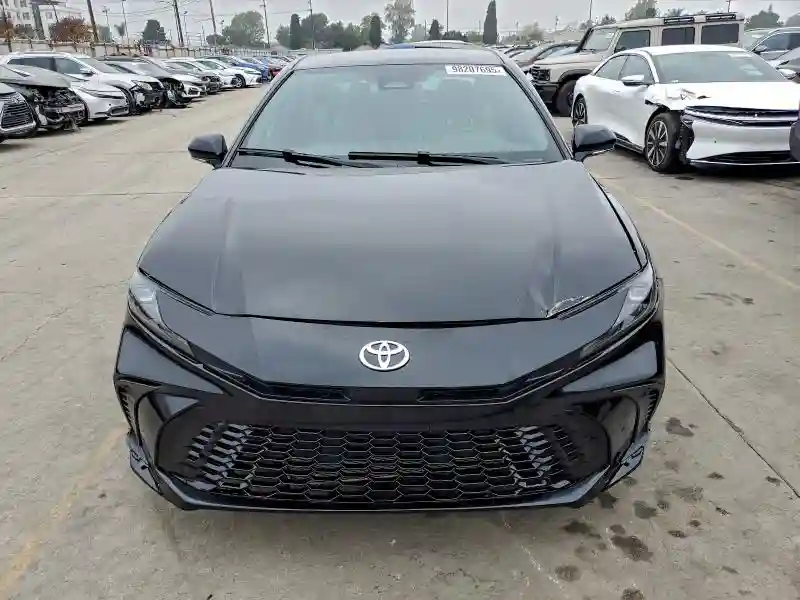 4T1DAACK0SU555829 2025 TOYOTA CAMRY-4