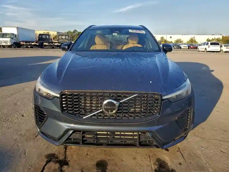 YV4H60DM8R1914841 2024 VOLVO XC60 ULTIM-4