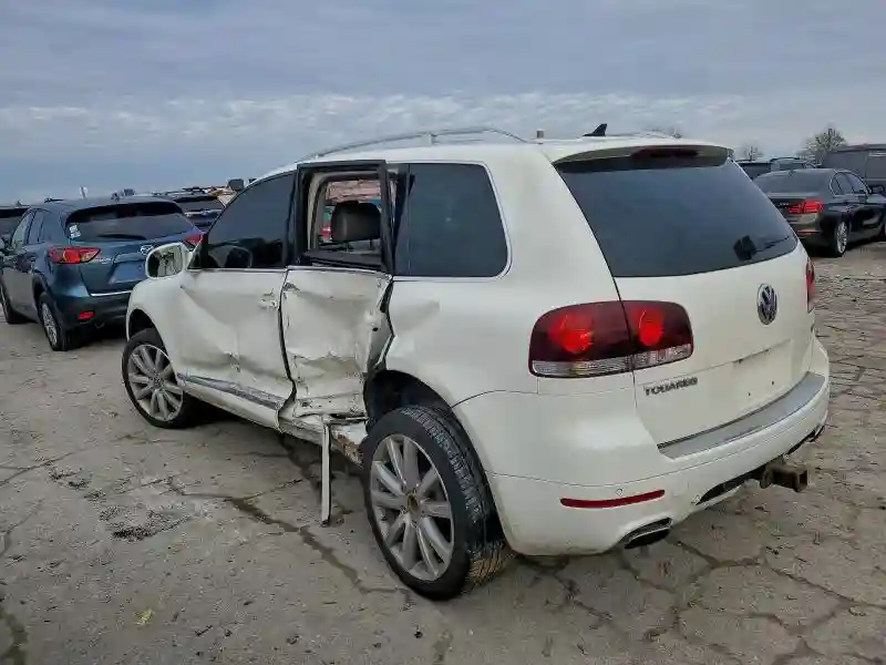 WVGFK7A93AD002177 2010 VOLKSWAGEN TOUAREG TD-1