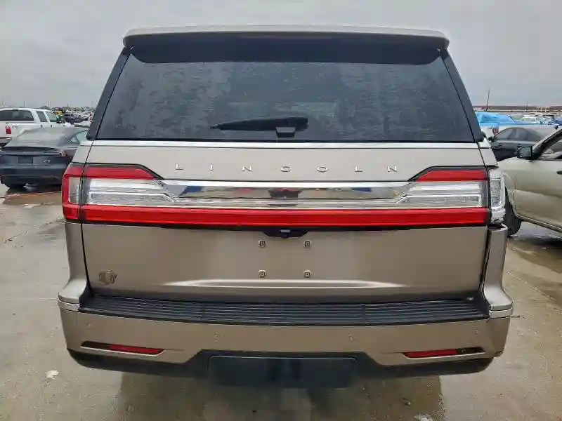 5LMJJ2LT9JEL07294 2018 LINCOLN NAVIGATOR-5