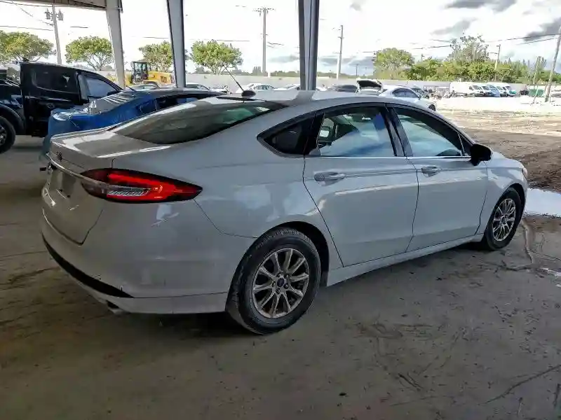 3FA6P0G74JR270395 2018 FORD FUSION-2
