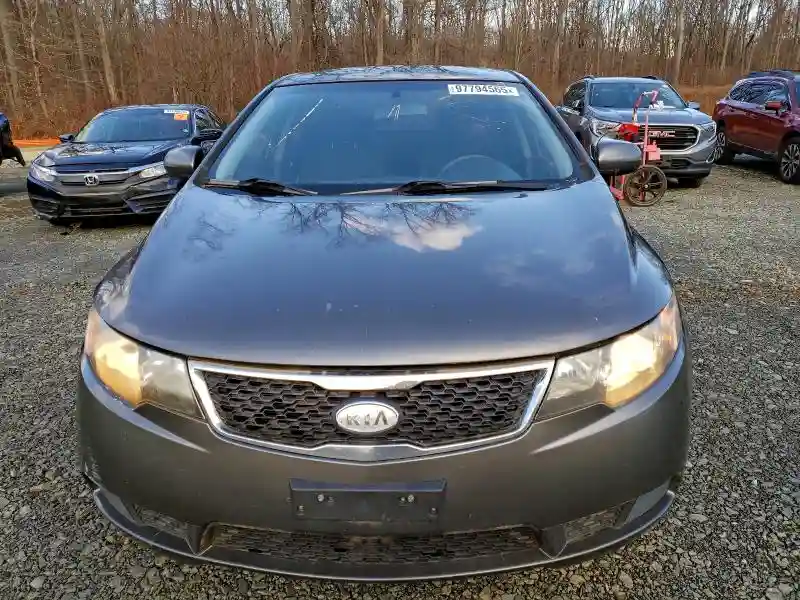 KNAFU4A23D5695456 2013 KIA FORTE-4