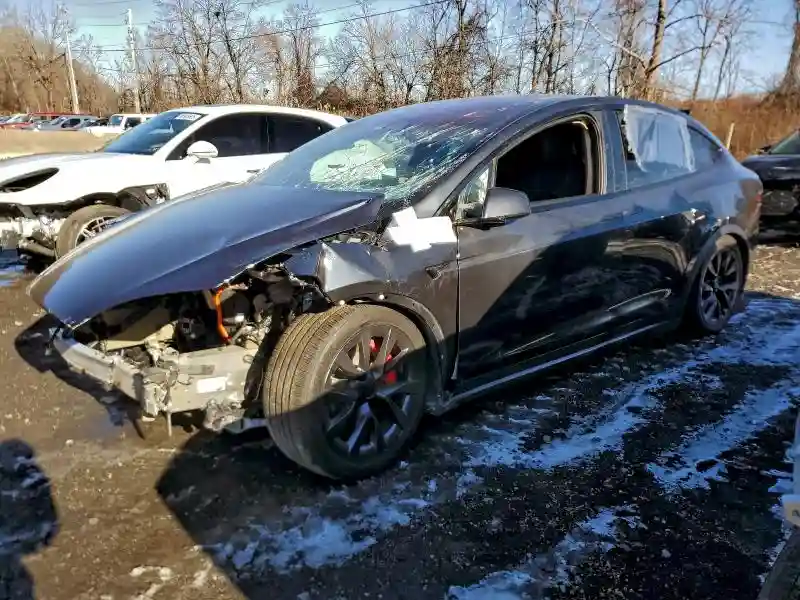7SAXCBE60RF438677 2024 TESLA MODEL X-0