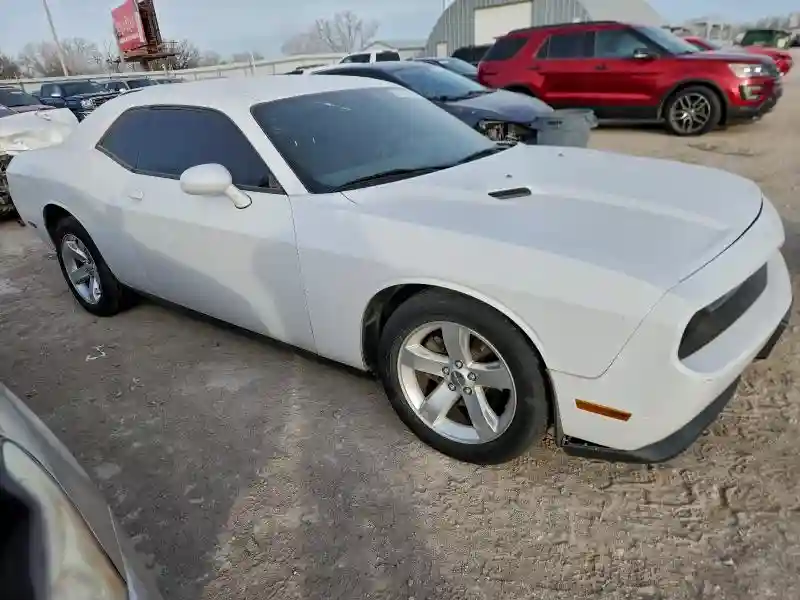 2C3CDYAG3DH693888 2013 DODGE CHALLENGER-3