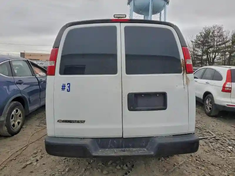 1GCWGAFF7H1302656 2017 CHEVROLET EXPRESS-5