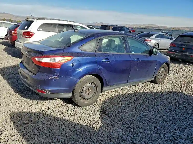 1FAHP3F20CL163376 2012 FORD FOCUS-2