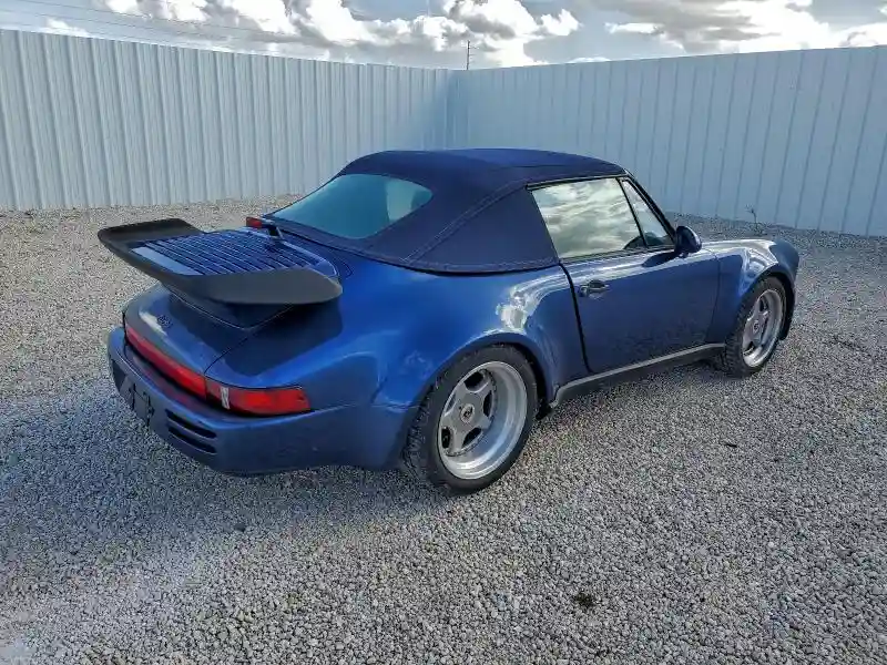 9117211705 1977 PORSCHE 911-2