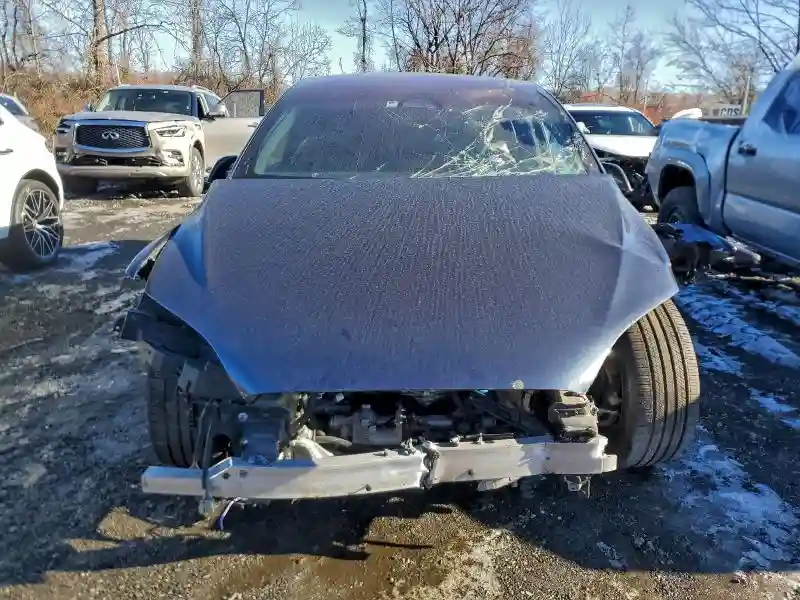7SAXCBE60RF438677 2024 TESLA MODEL X-4