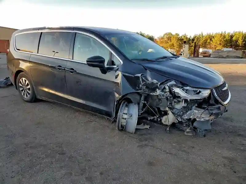 2C4RC1L78PR562466 2023 CHRYSLER PACIFICA-3