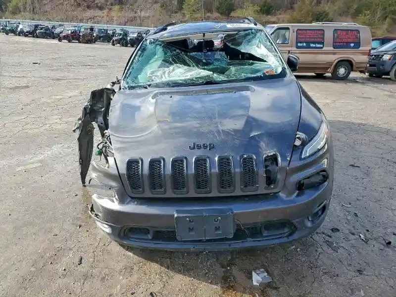 1C4PJLCB2JD544049 2018 JEEP GRAND CHEROKEE-4