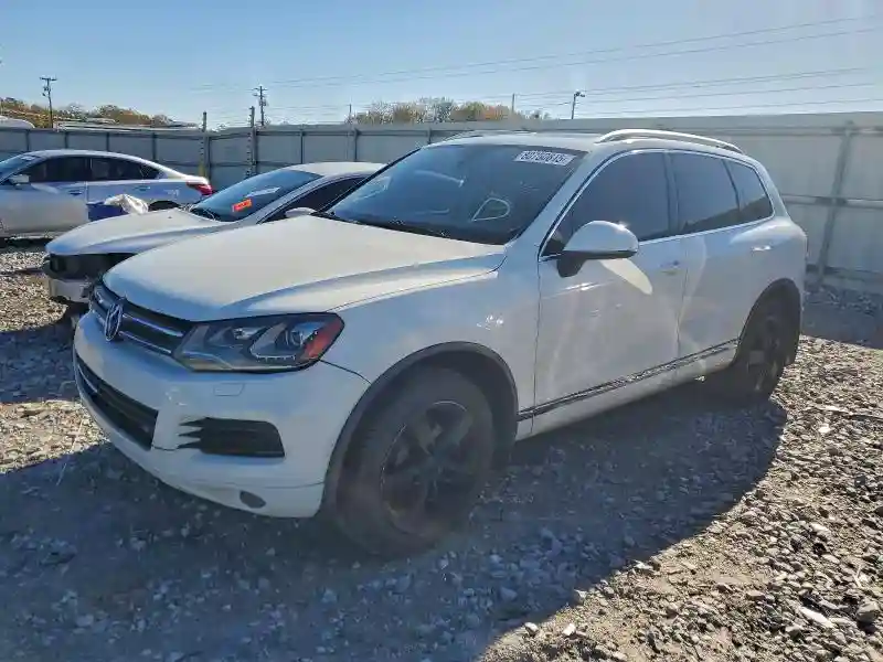 WVGEF9BP5DD001674 2013 VOLKSWAGEN TOUAREG-0