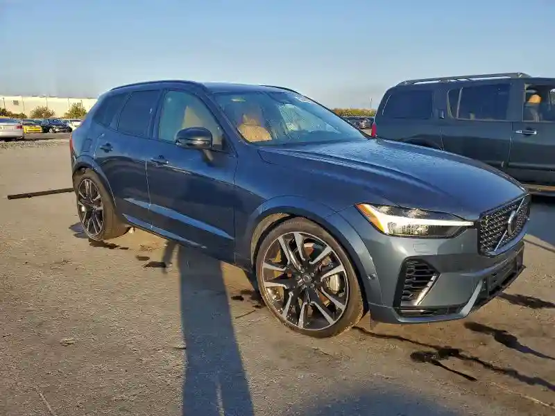 YV4H60DM8R1914841 2024 VOLVO XC60 ULTIM-3