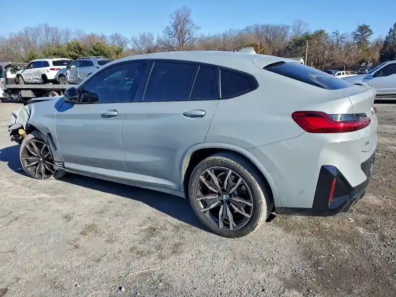 5UX43DT09N9K11789 2022 BMW X4-1