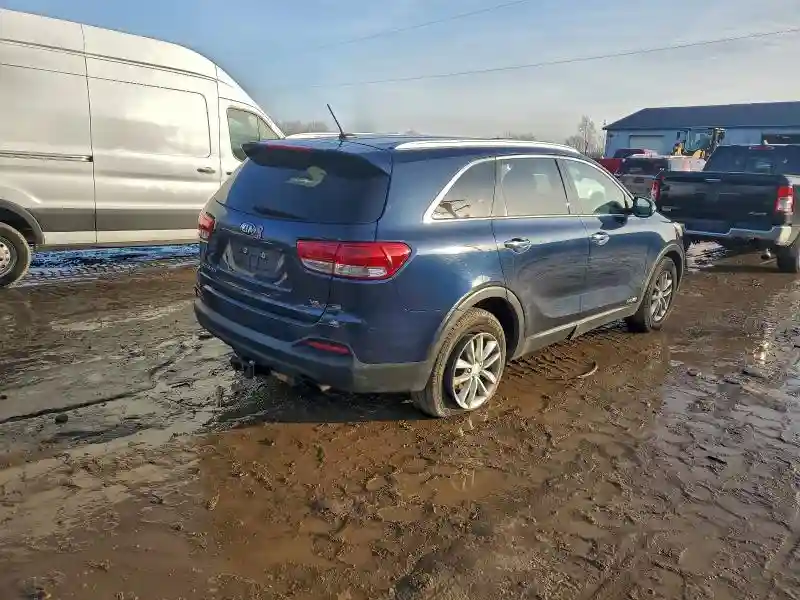 5XYPGDA50JG399404 2018 KIA SORENTO-2