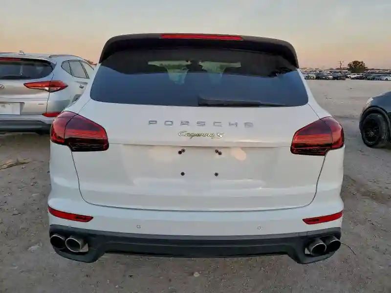 WP1AE2A24GLA64521 2016 PORSCHE CAYENNE-5