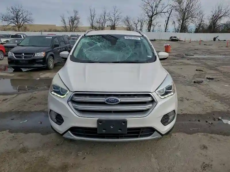 1FMCU0JD0HUB87873 2017 FORD ESCAPE-4