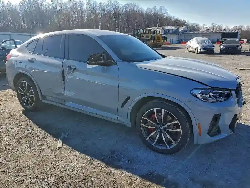5UX43DT09N9K11789 2022 BMW X4-3