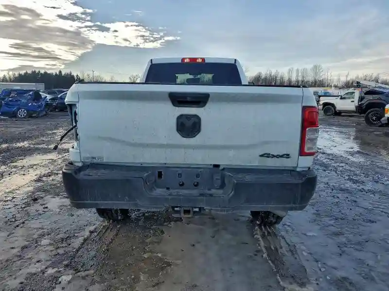 3C6UR5HJ6RG331943 2024 RAM 2500-5