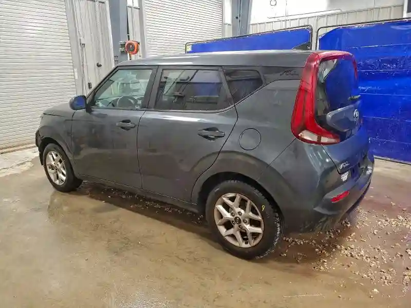 KNDJ23AU2M7771946 2021 KIA SOUL-1